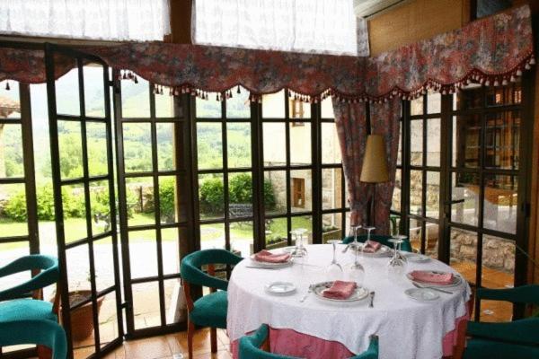Hotel Posada Del Pas Ontaneda المظهر الخارجي الصورة